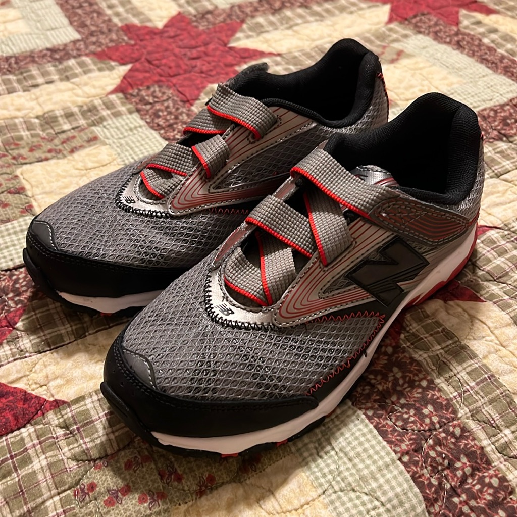 New Balance 687 Sneakers